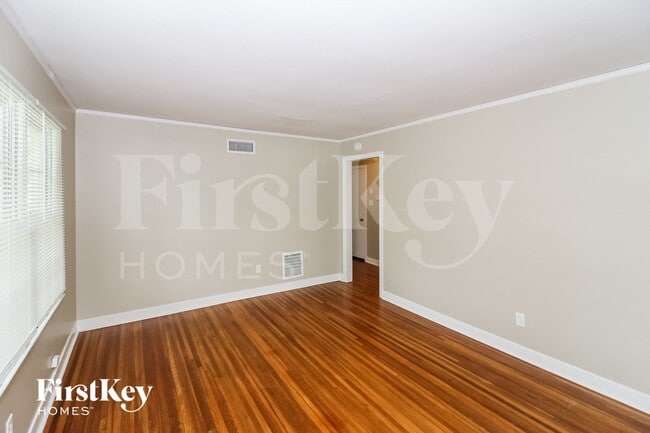 Building Photo - 4516 Leatherwood Ave