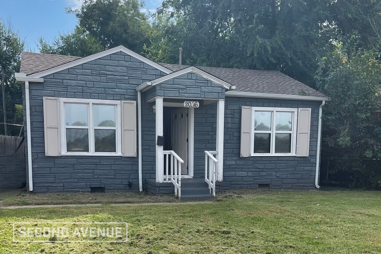 Foto principal - 2036 NE Grand Blvd