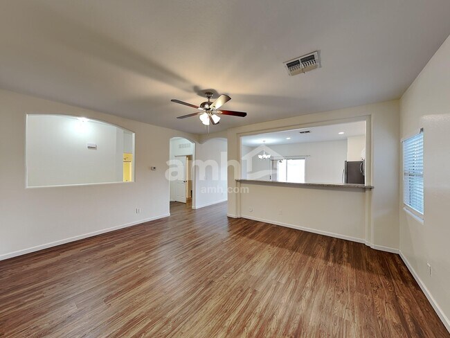 Foto del edificio - 15355 W Port Au Prince Ln