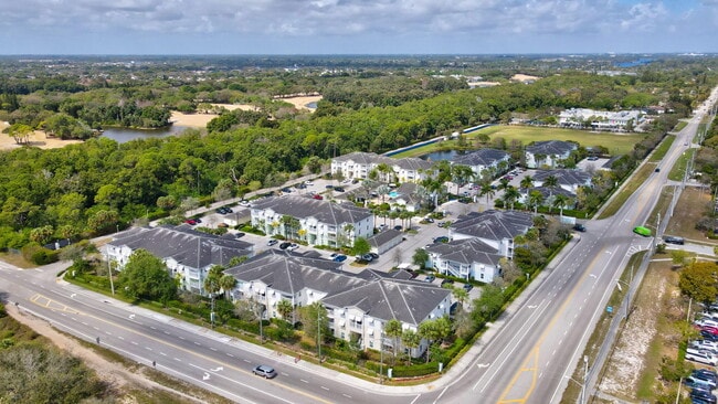 Building Photo - 3615 High Ridge Rd