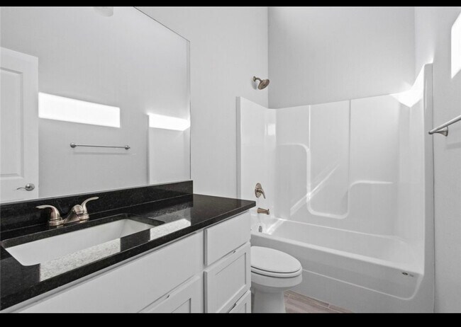 Foto del edificio - 657 Sun Meadows Loop