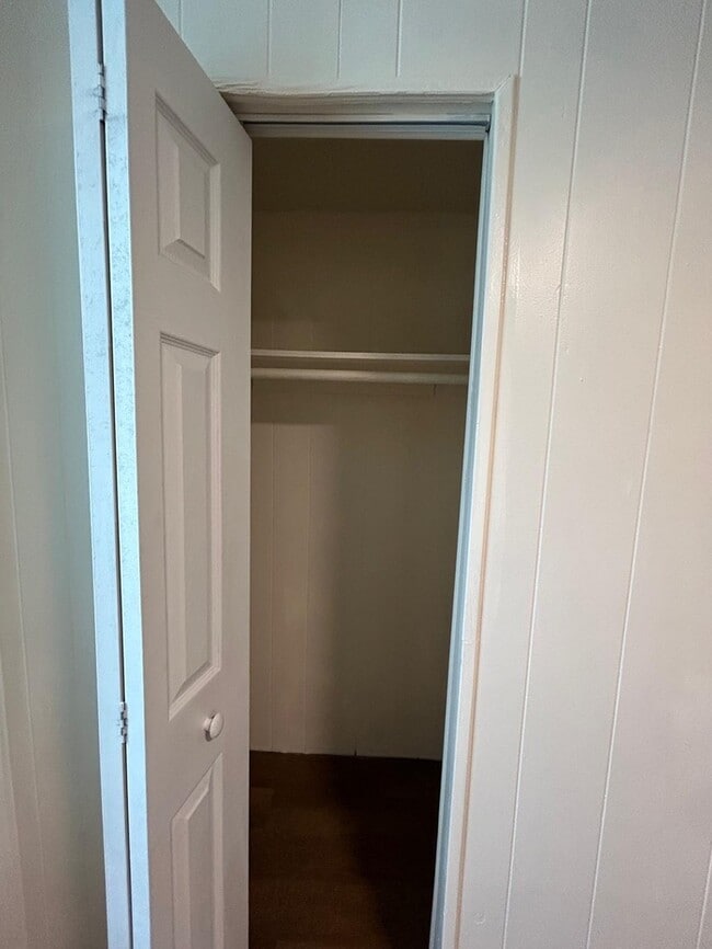 Building Photo - 120 W Main St