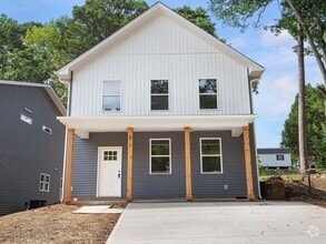 Building Photo - 213 9th Ave SE
