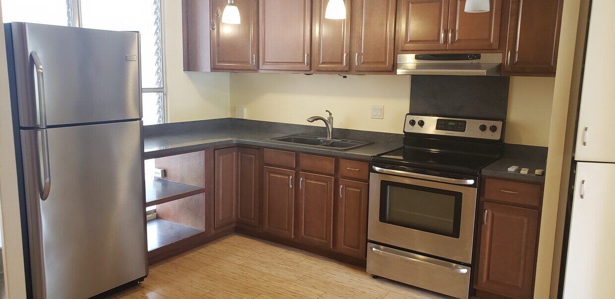 Upgraded kitchen - 2140 10th Ave