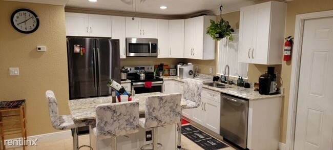 Building Photo - 1 br, 1 bath House - 2040 Ave H West Palm ...