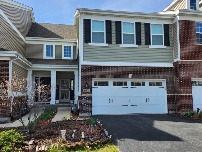 Building Photo - 931 Paisley Ln