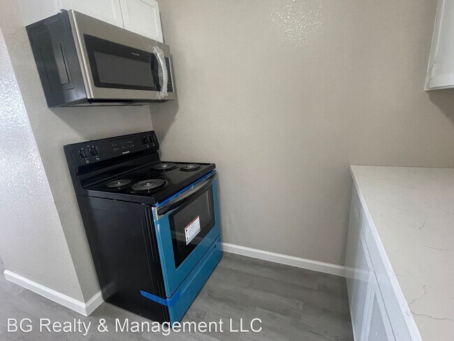 Foto del edificio - 1 br, 1 bath House - 909 Mulberry Street 7