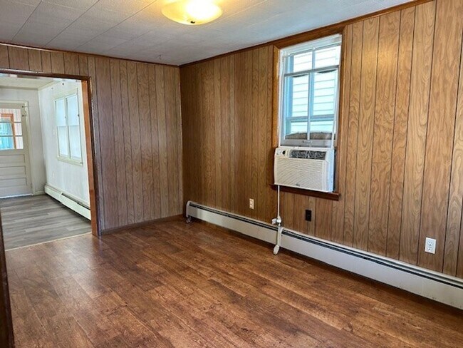 Foto del edificio - 2 Bedroom, 1 Bathroom Single Family Home L...