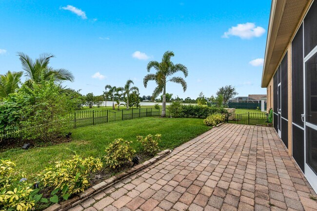 Foto del edificio - 2041 SW Imperial St
