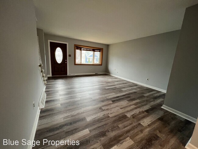 Building Photo - 3 br, 2.5 bath House - 535 Crotzer Ave