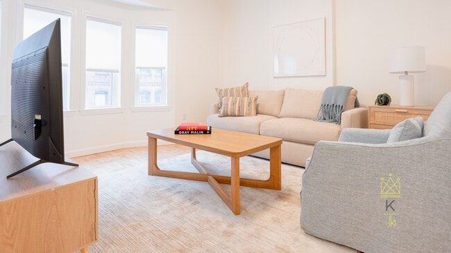 Building Photo - 5 Davis Ave