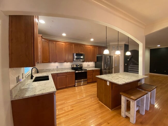 Foto del edificio - Move-in special $500 Off first month's ren...