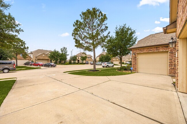 Foto del edificio - 9338 Taylor Cliff Ln