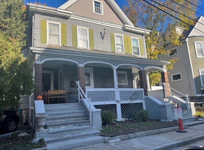 Primary Photo - 37 Haskell St