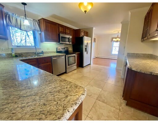 Building Photo - 41 Prescott St