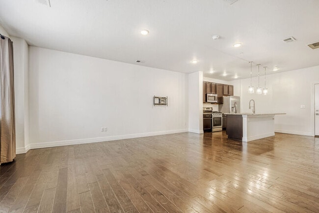 Photo - 1773 Spring Water Pt Apartment