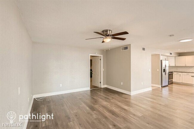 Building Photo - 4 br, 2.5 bath House - 4163 Mallard Dr UNIT