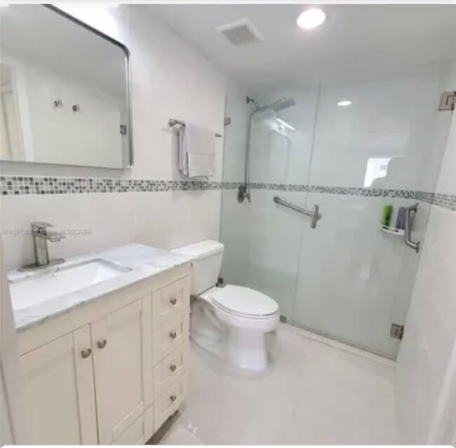 Building Photo - 401 Ocean Dr