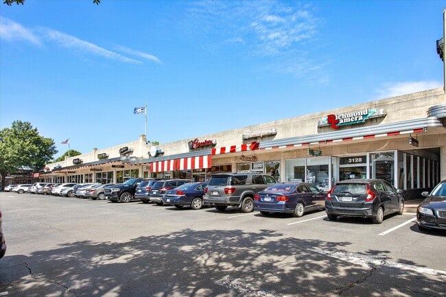 Building Photo - 2902 Idlewood Ave