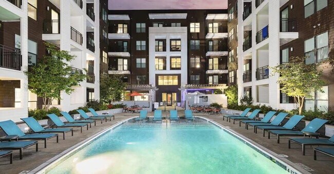 Foto del edificio - 2200 State St