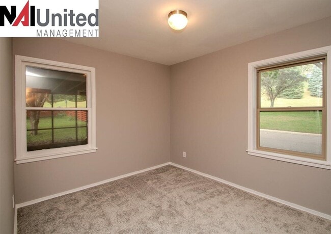 Foto del edificio - Three bedroom, one bathroom home for rent