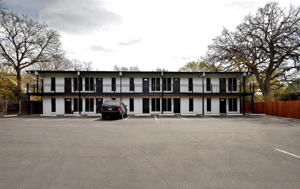 Foto principal - 4111 Avenue A