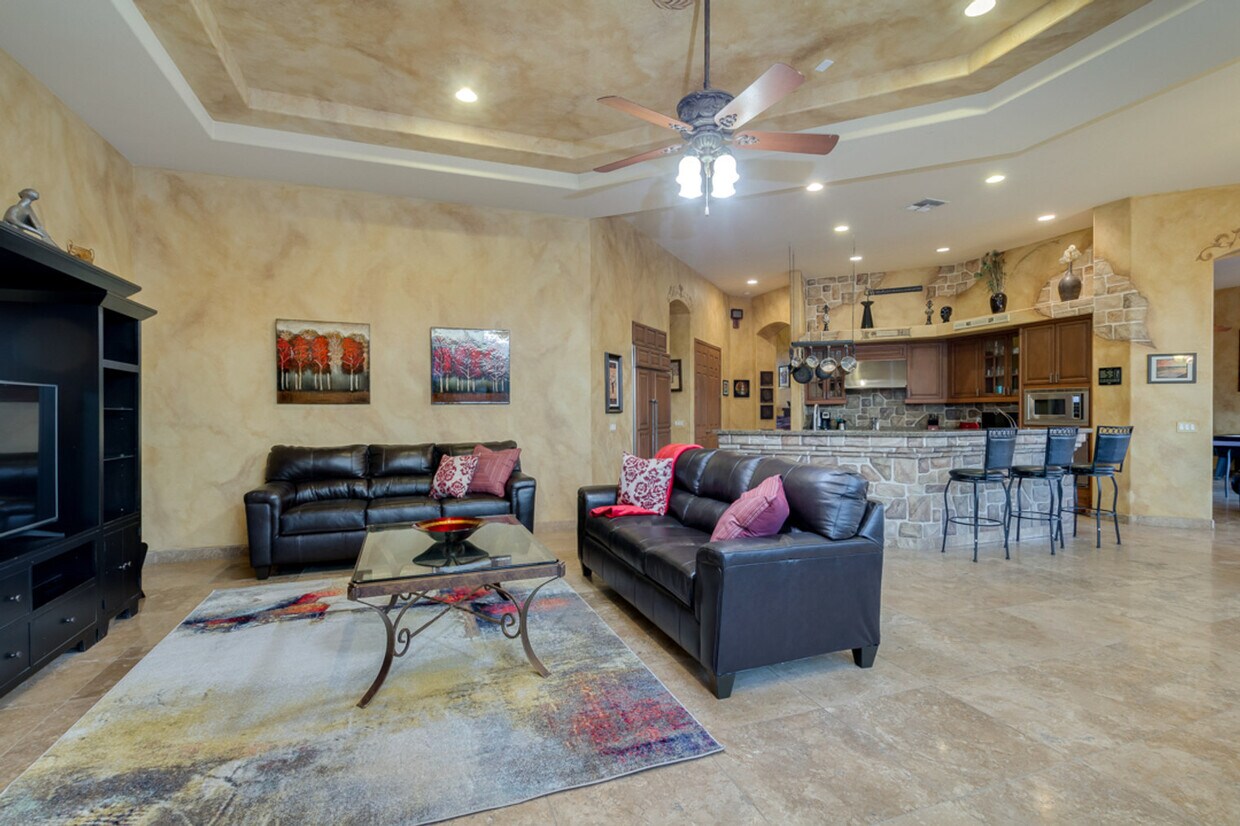 Primary Photo - 2143 E Tonto Pl