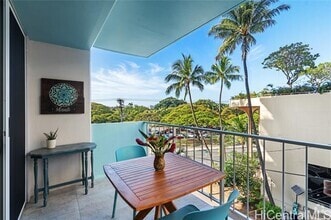 Building Photo - 204 Kapahulu Ave