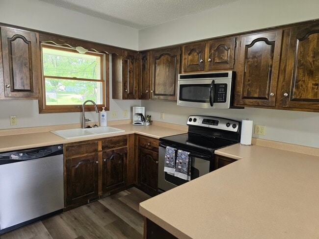 Foto del edificio - 220 8th St NE