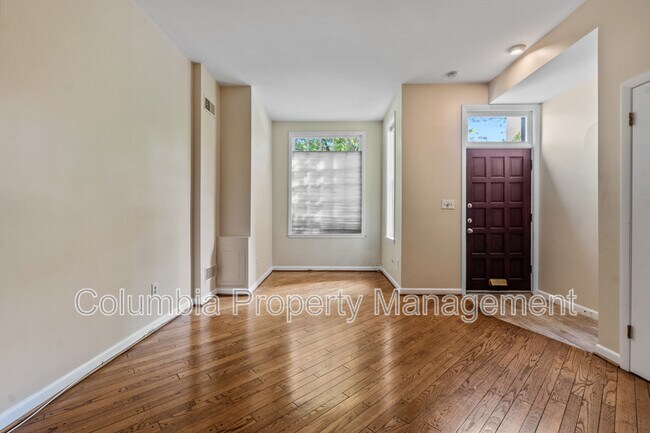 Foto del edificio - 650 E St NE
