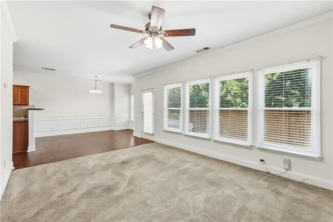 Foto del edificio - 1923 Thomas Pointe Trace