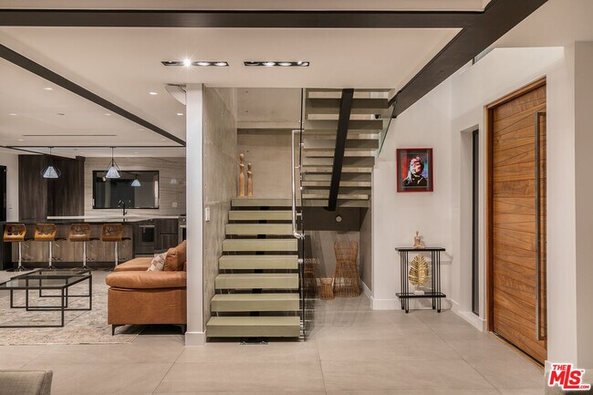 Foto del edificio - 26029 Farmfield Rd