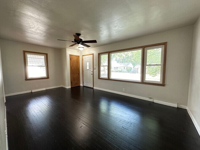 Foto del edificio - Cooper School Neighborhood 3 Bedroom Ranch...