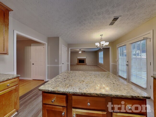 Foto del edificio - 1230 Webb Farm Ln