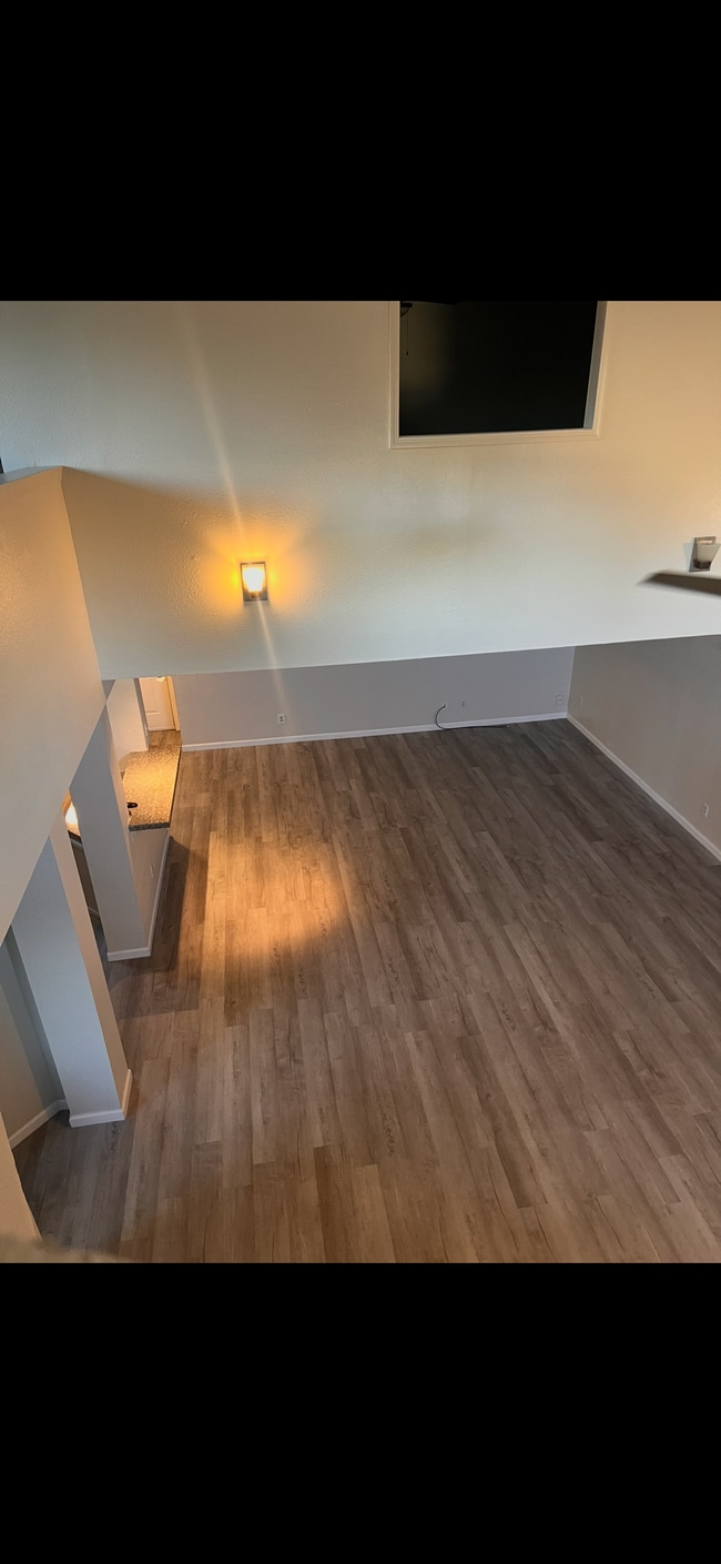 Building Photo - 1403 E Monte Vista Ave