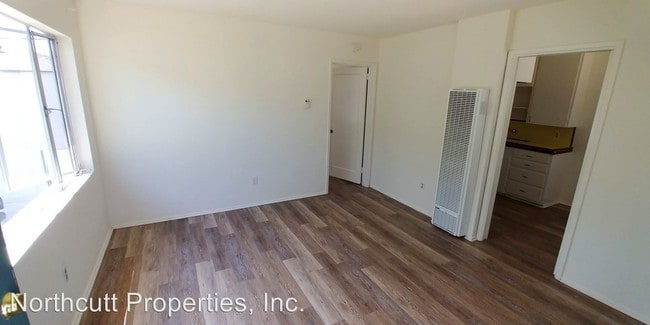 Building Photo - 3946 Mississippi St