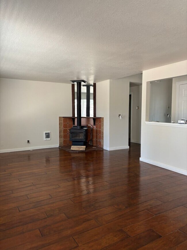 Foto del edificio - 3 BR/2BA Home In Tamarack Park East