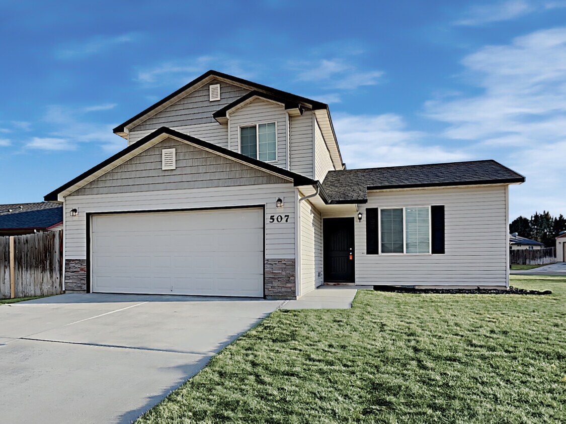 507 E Great Bear Street House for Rent in Kuna, ID