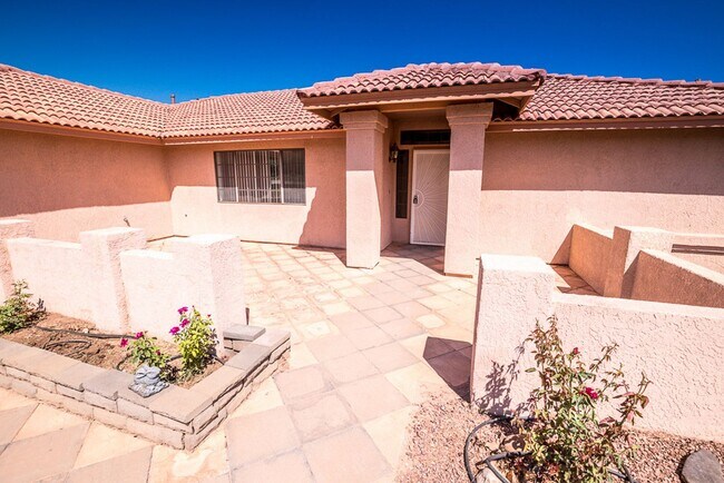 Foto del edificio - Large Home in Quiet Area, 3 Bedroom, 2 Bat...