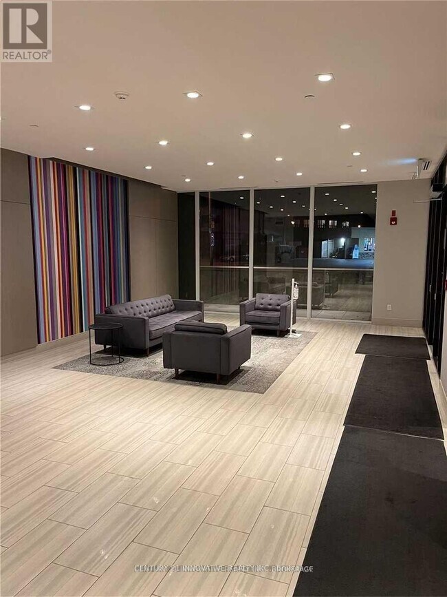 Photo du bâtiment - 3560 St Clair Ave E