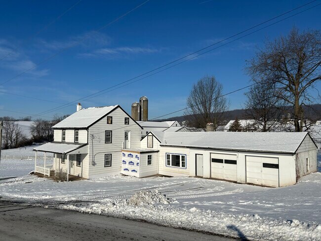 Foto del edificio - 1943 Smoketown School Rd