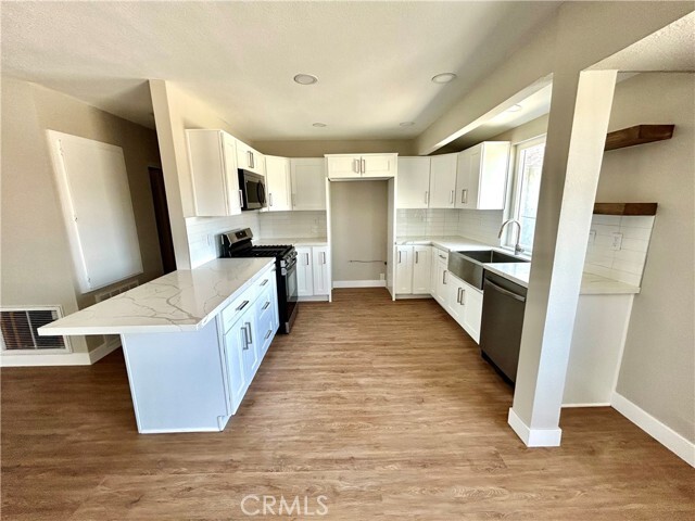 Building Photo - 6698 Mesquite Dr
