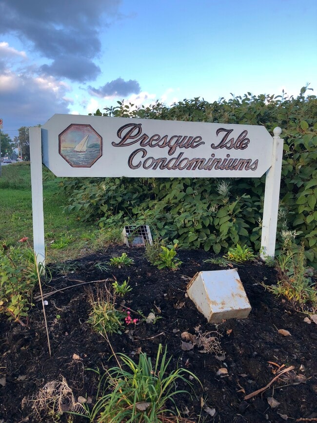 Foto del edificio - Presque Isle Condominiums