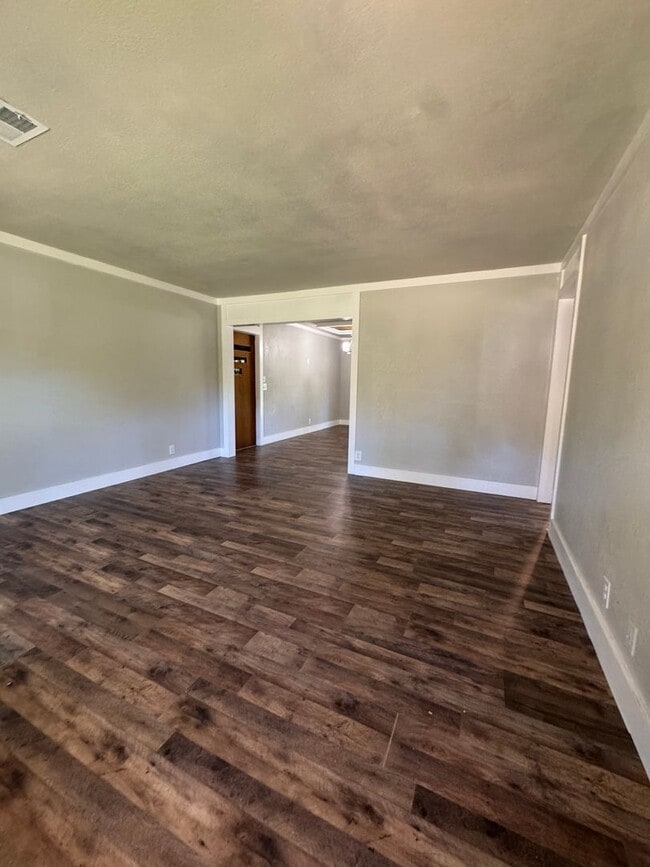 Building Photo - 3306 E Tucker Dr NW
