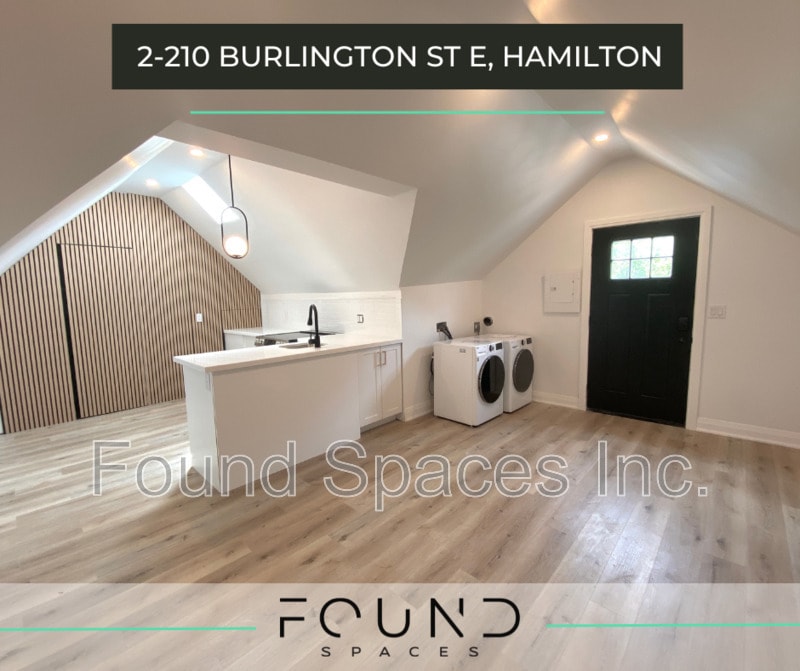 Primary Photo - 210 Burlington St E