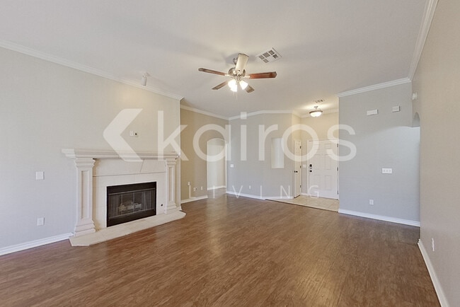 Building Photo - 4210 Syracuse St