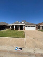 Building Photo - 6906 90th St