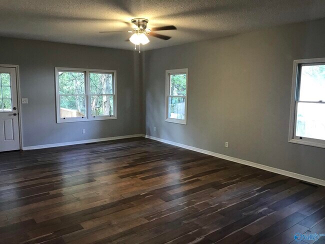 Foto del edificio - 104 Potomac Cir