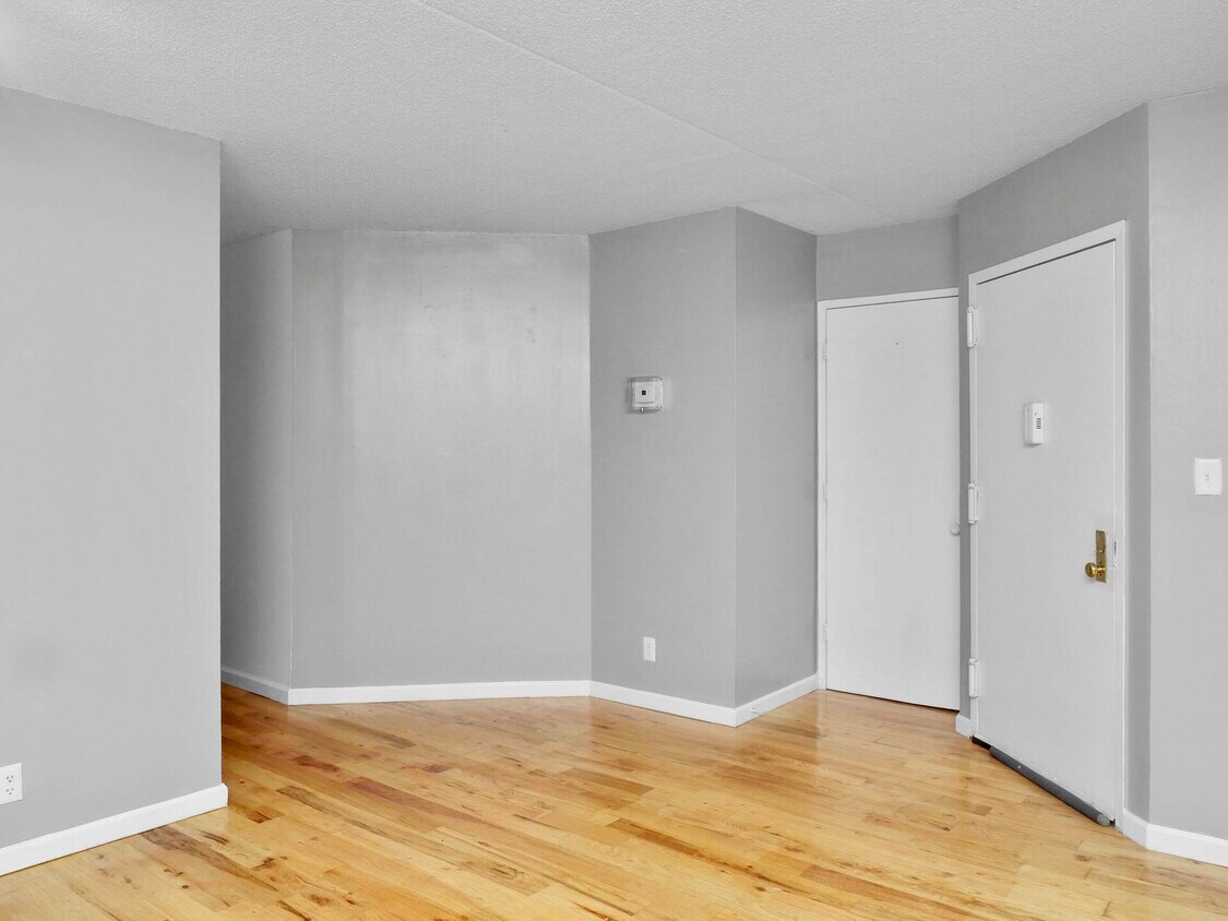 Foto principal - 132 W 117th St