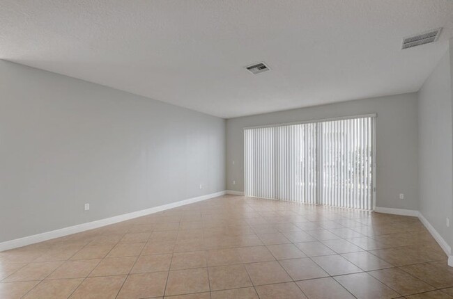 Building Photo - 9860 Woolworth Ct